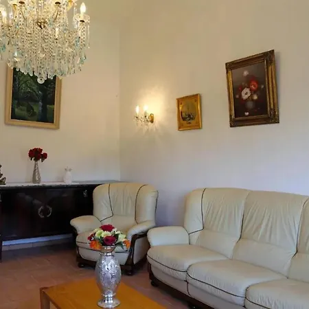 Comfortable House In With Shared Pool * Guia (Faro)