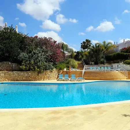 Comfortable House In With Shared Pool * Guia (Faro)
